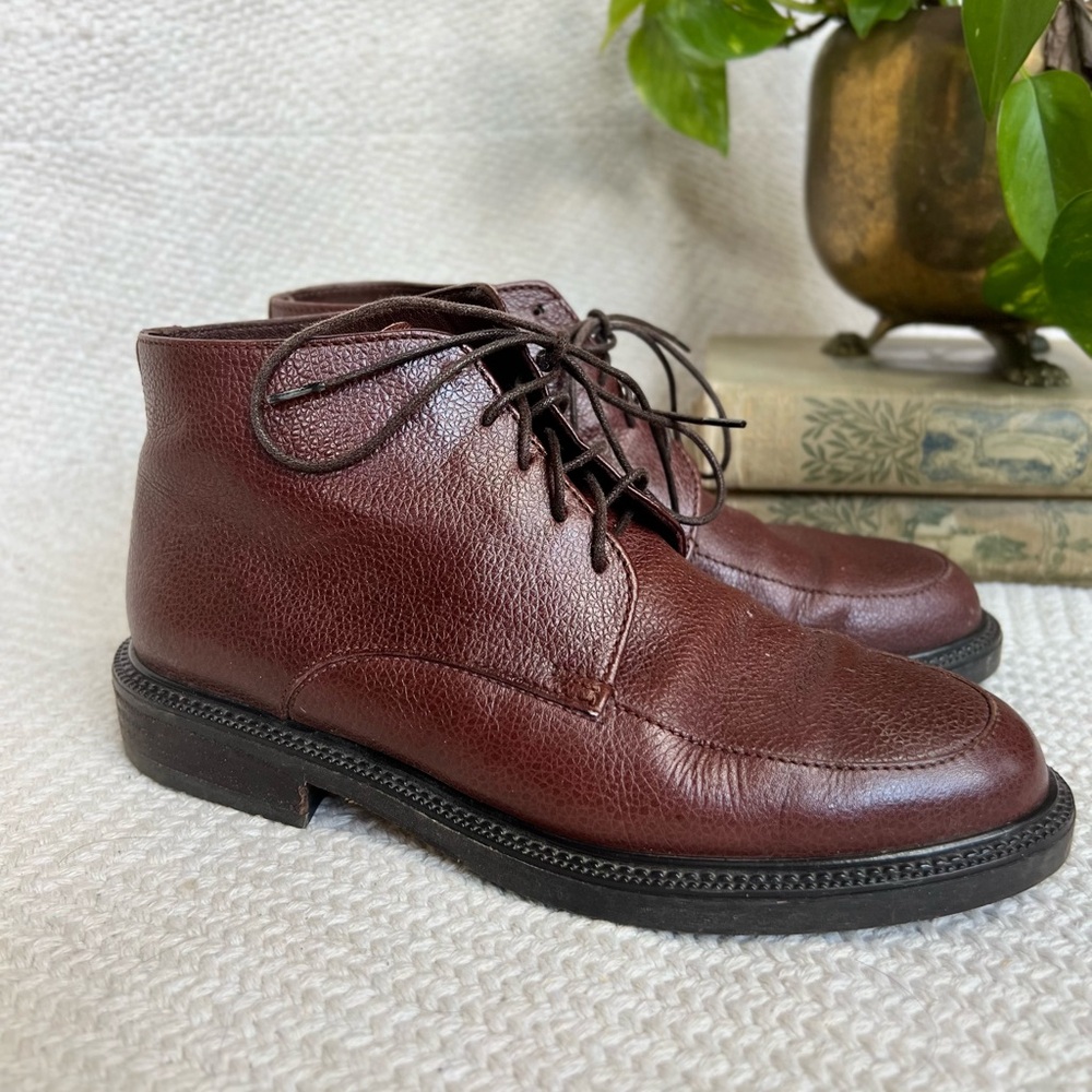 Vintage Eddie Bauer Classic Lace Up Pebbled Leather Brown Ankle Boots
